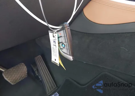 2023 BMW X5 xDrive40I z USA, uszkodzony, nr VIN 5UXCR6C08P9P02864